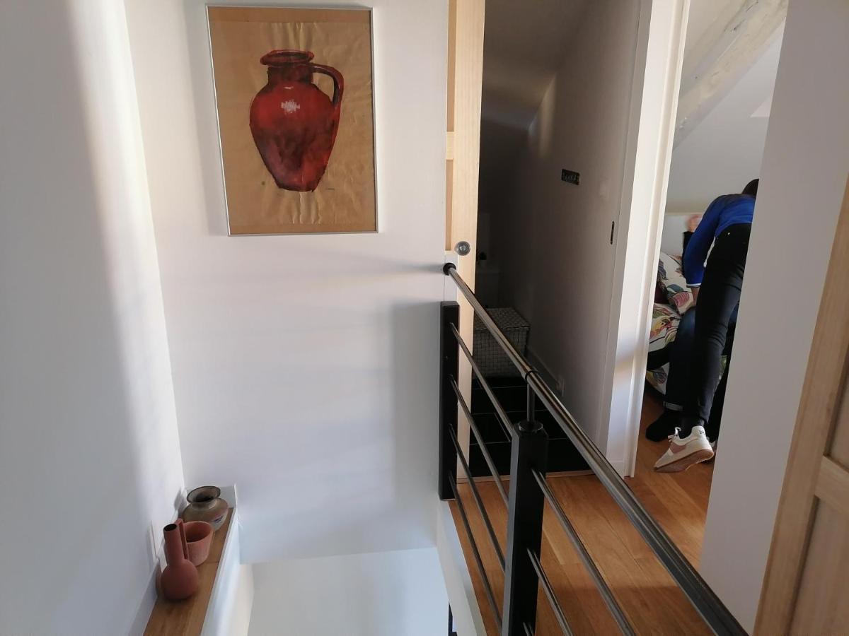 Gite La Maison La Saint-Aubin-d'Aubigne Ngoại thất bức ảnh